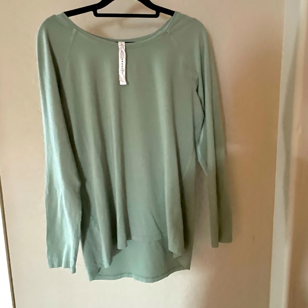 Lululemon shirt